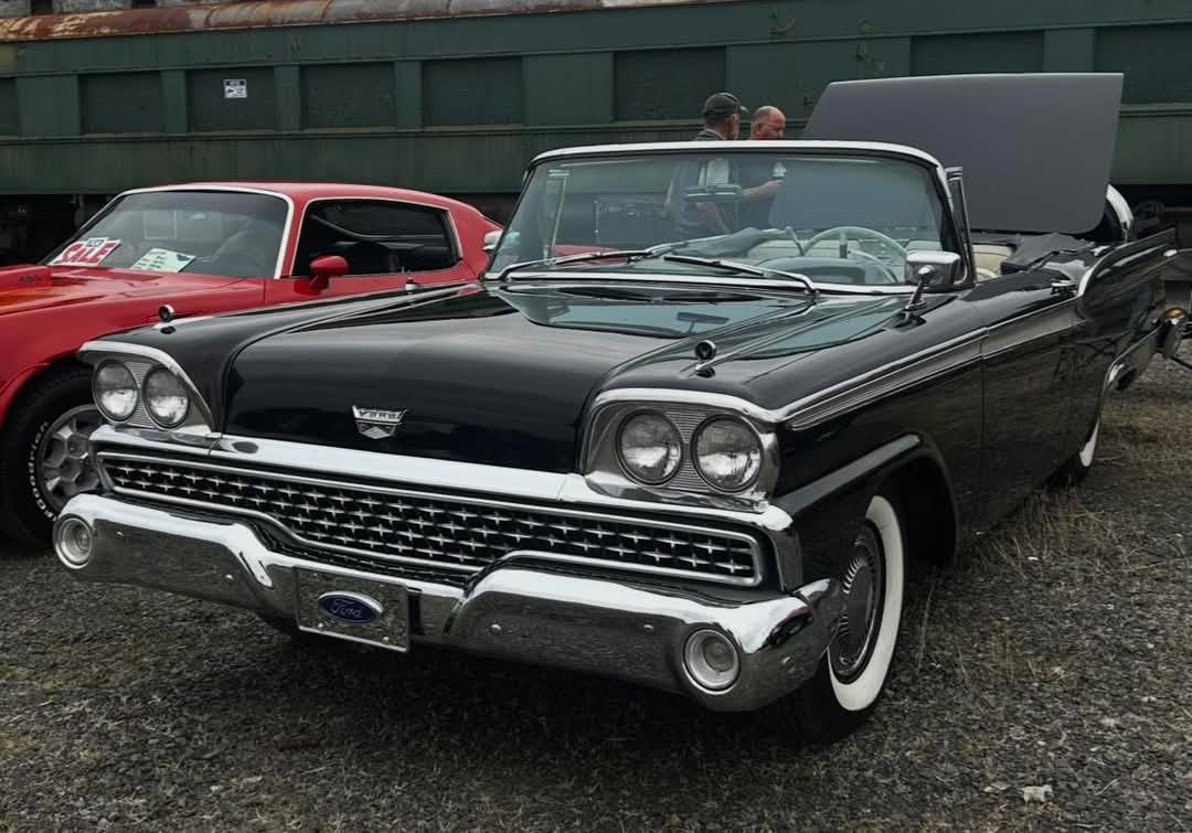 Ford-sunliner-convertible-1959-16