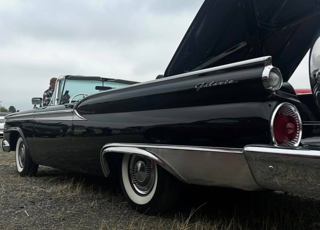 Ford-sunliner-convertible-1959-17