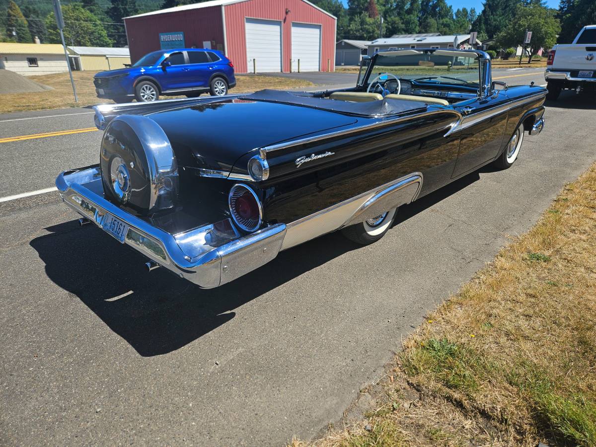 Ford-sunliner-convertible-1959-4