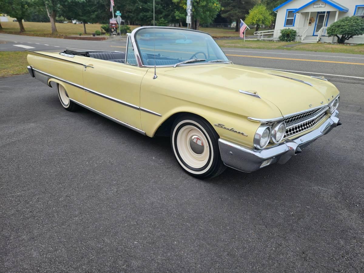 Ford-sunliner-convertible-1961-1