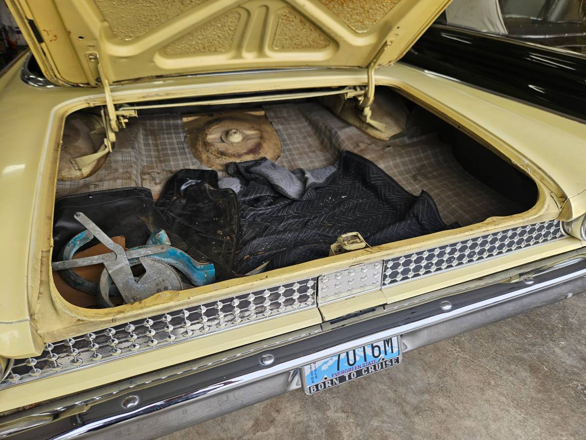Ford-sunliner-convertible-1961-5