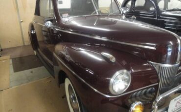 Ford-super-deluxe-convertible-1941-red-5