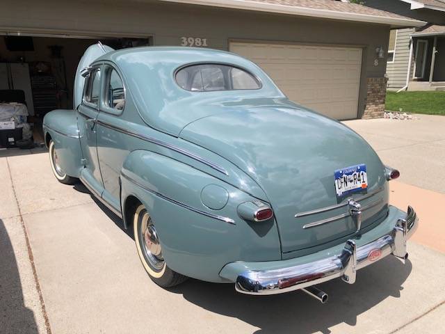 Ford-super-deluxe-coupe-1946-custom-1