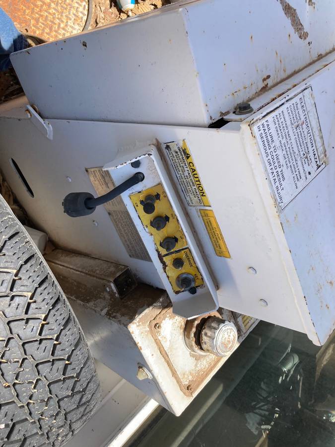 Ford-superduty-7.3-idi-diesel-1991-white-8