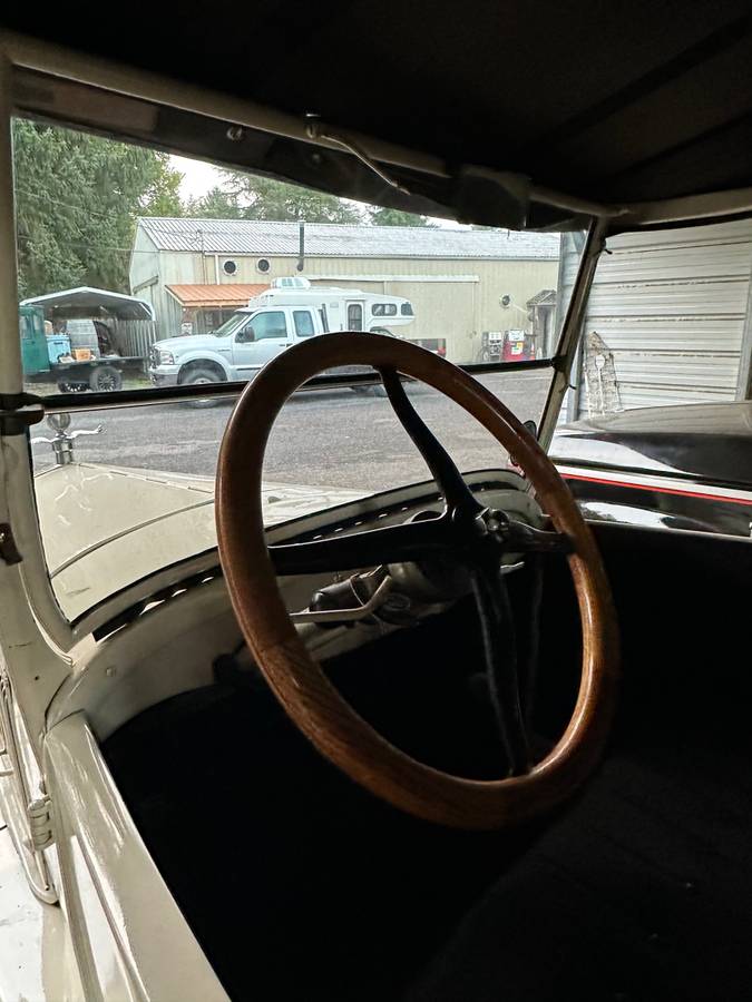 Ford-t-1926-white-18