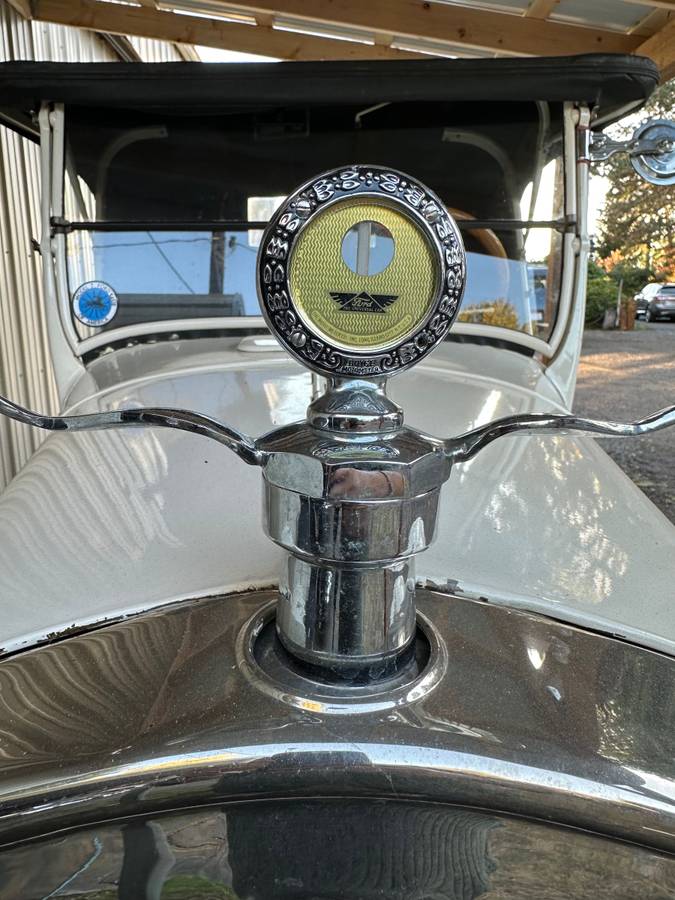 Ford-t-1926-white-5