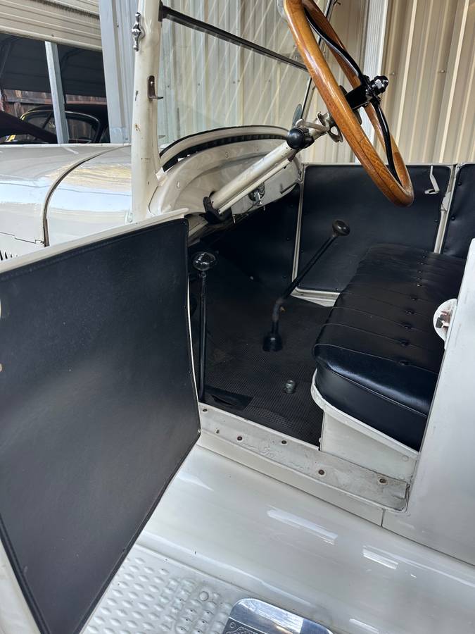 Ford-t-1926-white-6