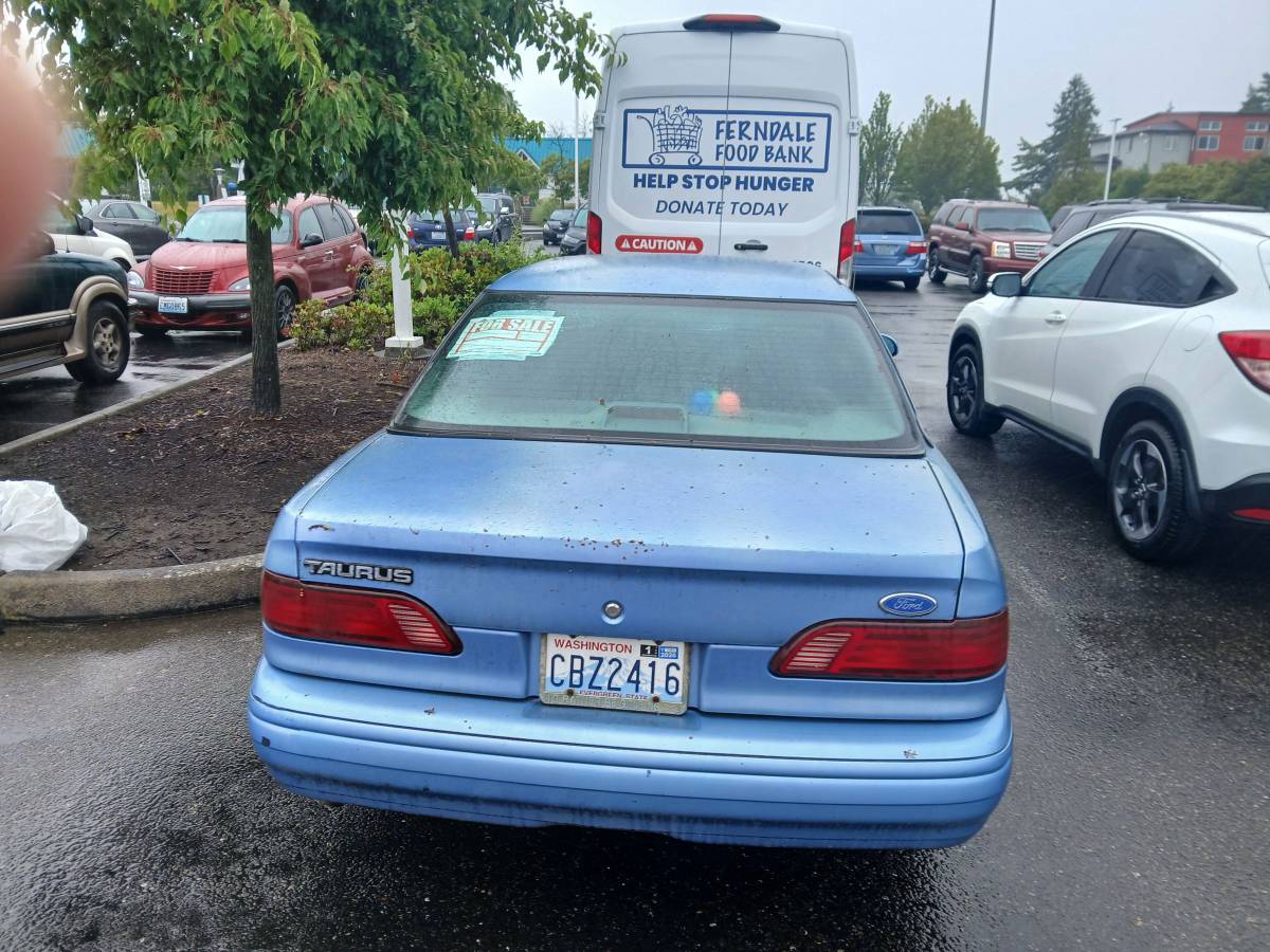 Ford-taurus-1995-blue-1