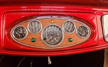 Ford-three-window-coupe-1932-red-24