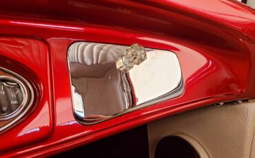 Ford-three-window-coupe-1932-red-25