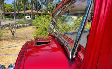 Ford-three-window-coupe-1932-red-38