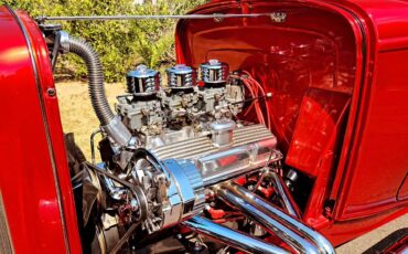 Ford-three-window-coupe-1932-red-8
