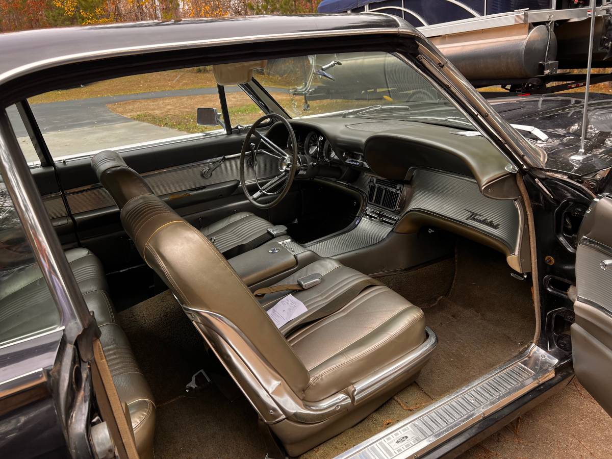 Ford-thundbird-1963-black-2