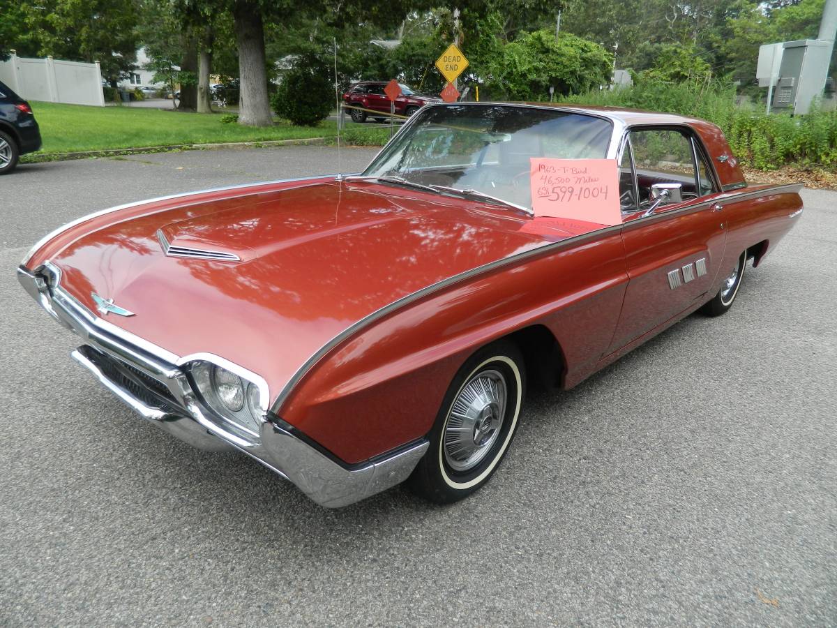 Ford-thunder-bird-1963-red-10