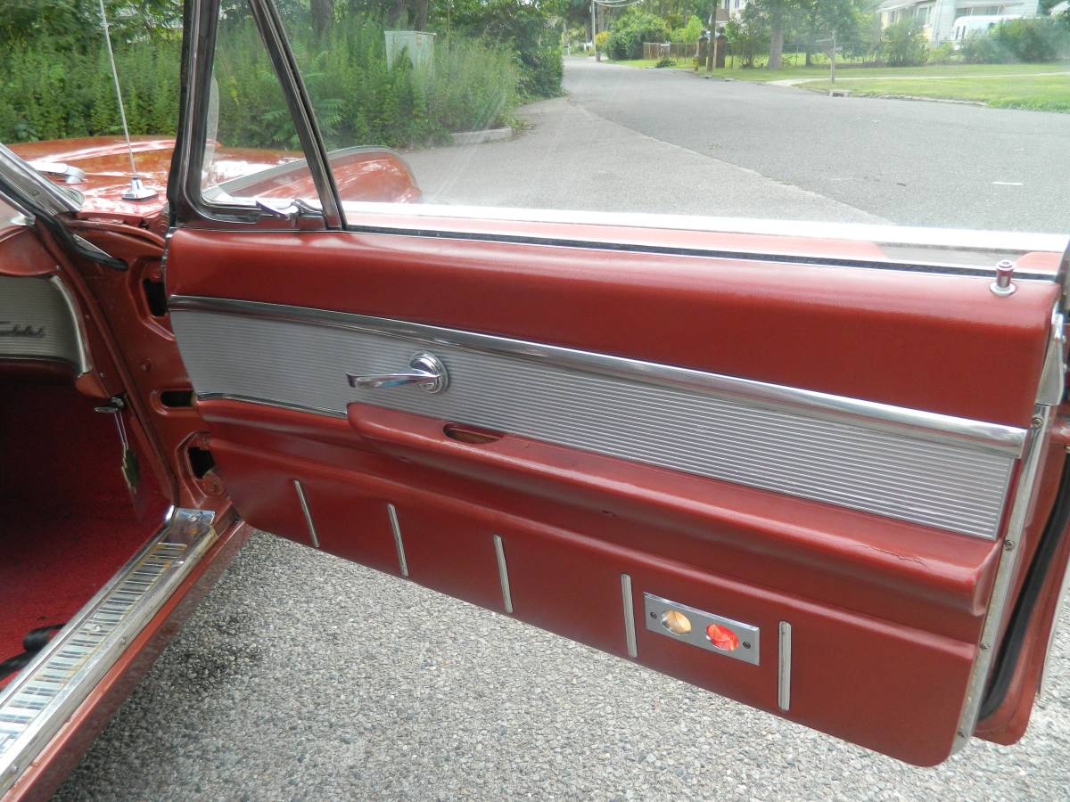 Ford-thunder-bird-1963-red-13