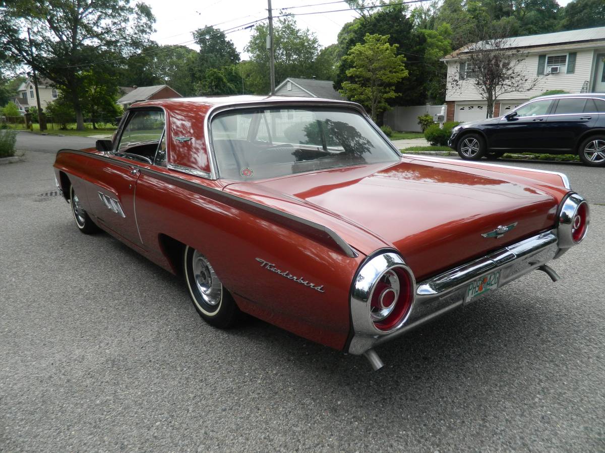 Ford-thunder-bird-1963-red-20