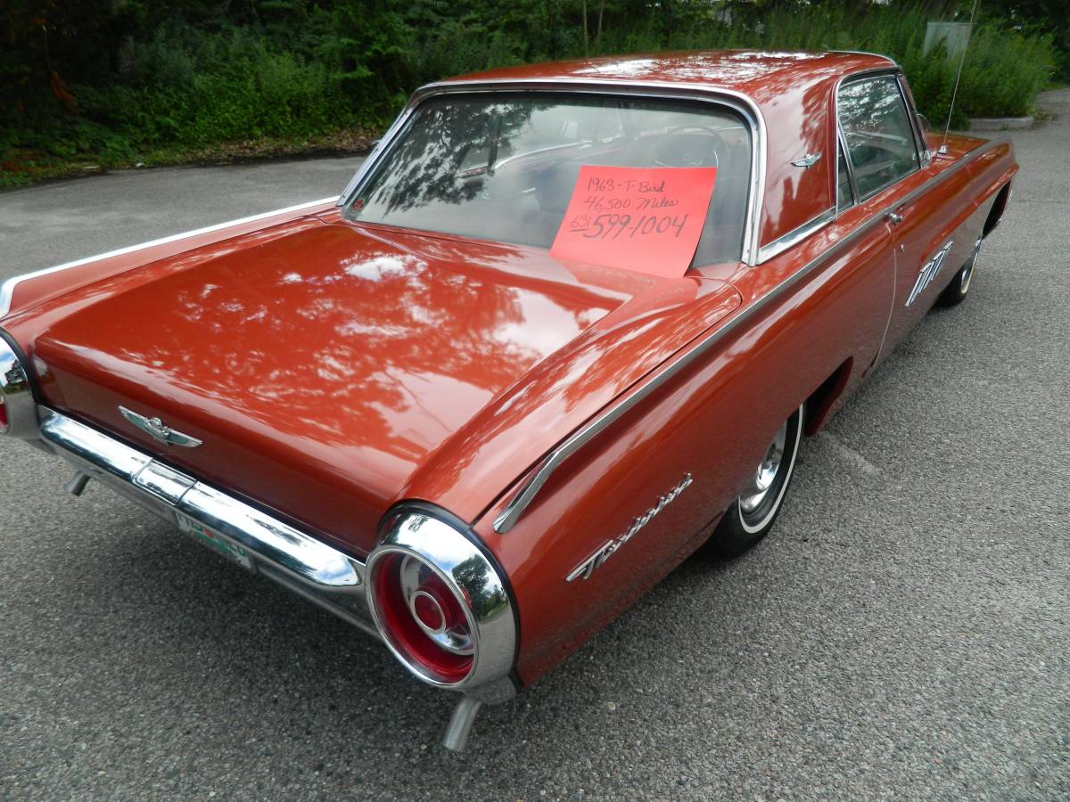 Ford-thunder-bird-1963-red-9