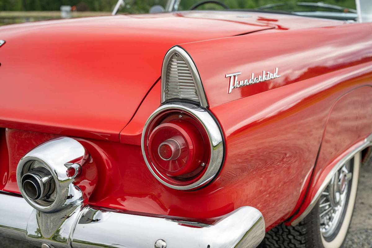 Ford-thunderbird-1955-red-2