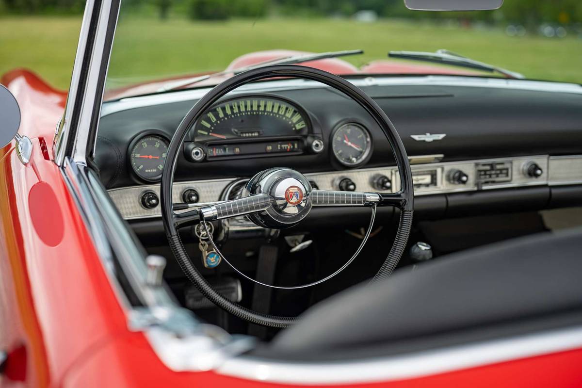 Ford-thunderbird-1955-red