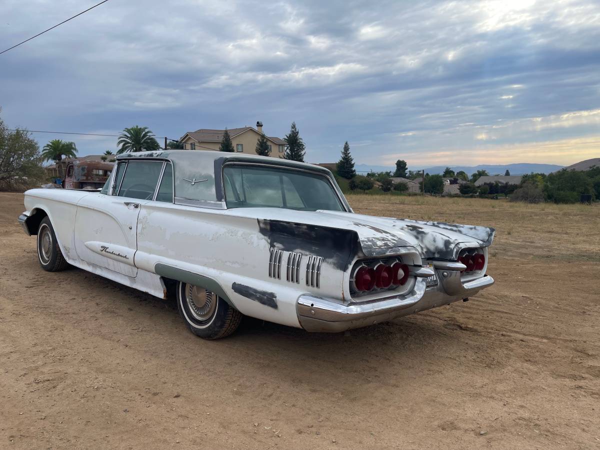Ford-thunderbird-1960-3