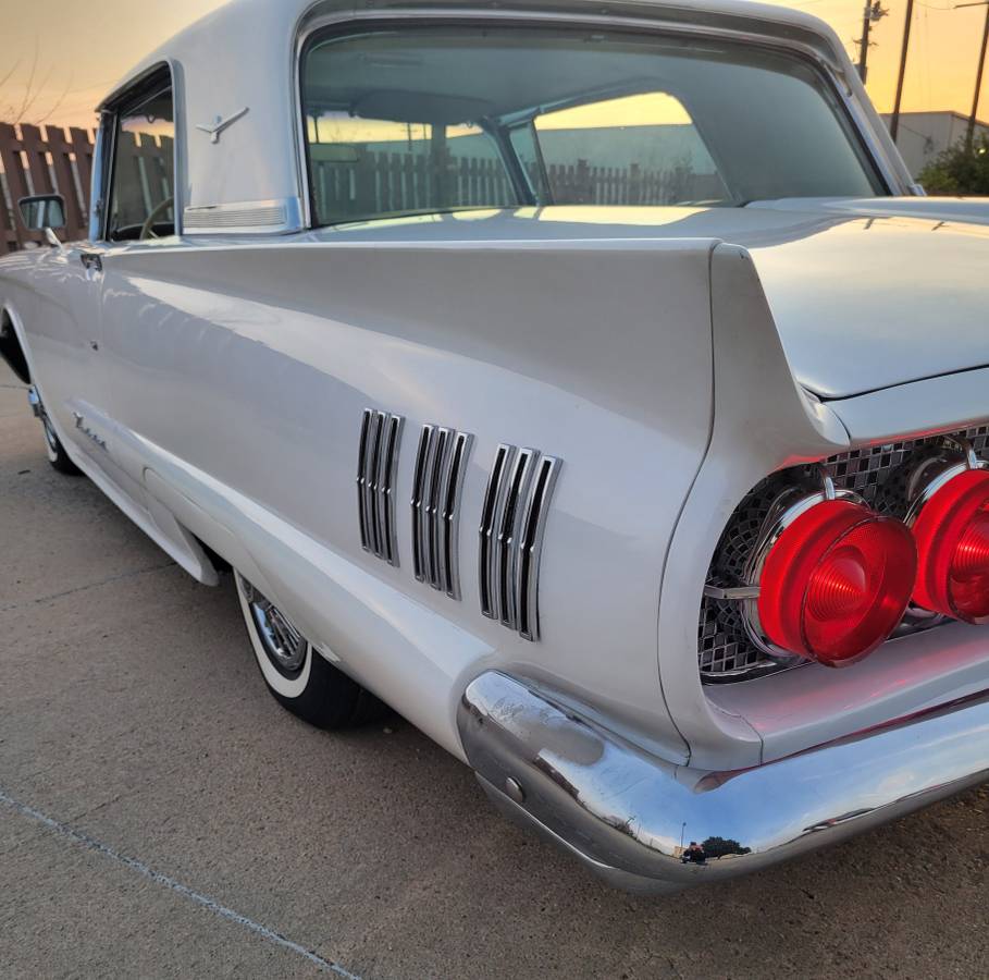 Ford-thunderbird-1960-white-4