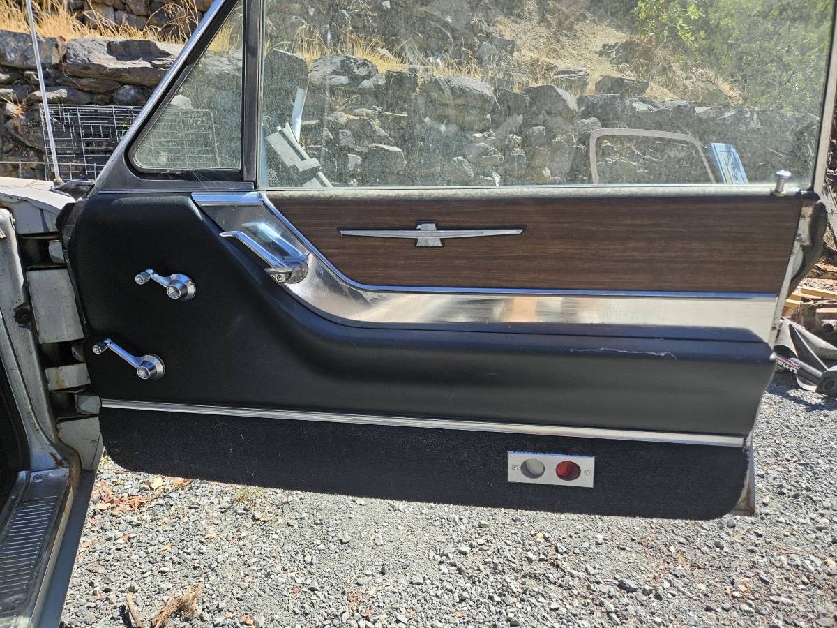 Ford-thunderbird-1964-grey-5