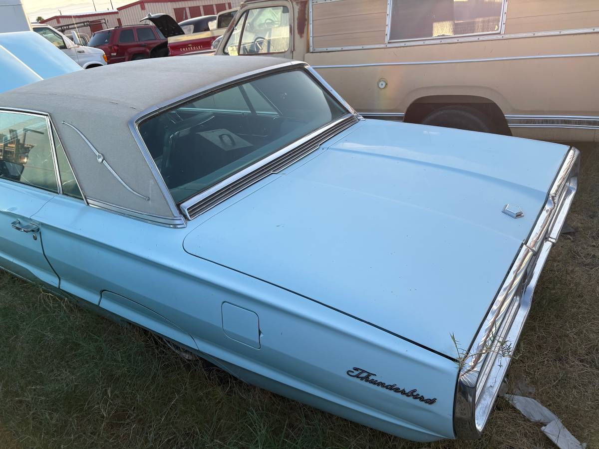 Ford-thunderbird-1965-blue