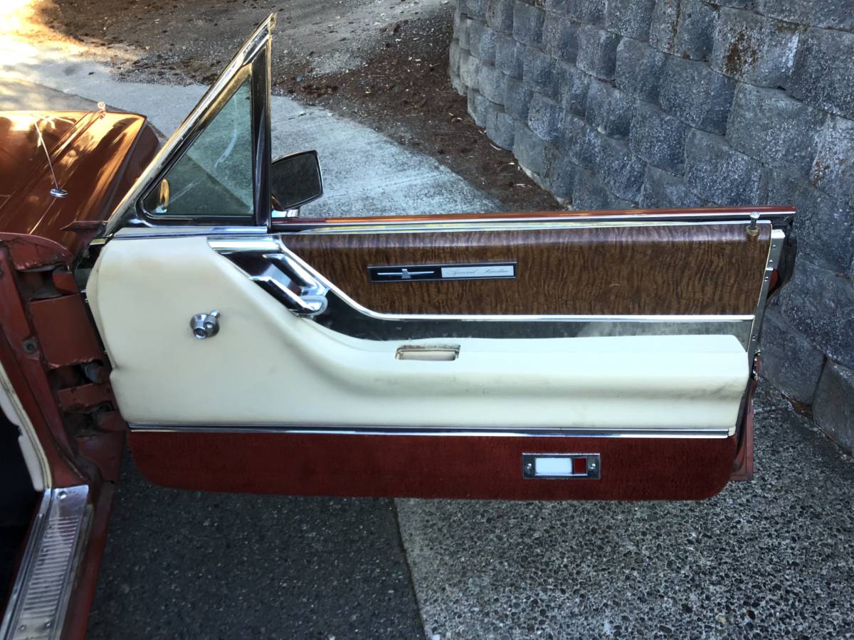 Ford-thunderbird-1965-brown-2