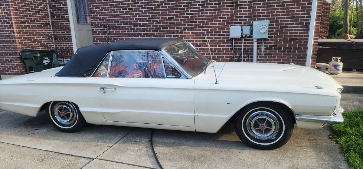 Ford-thunderbird-1966-2