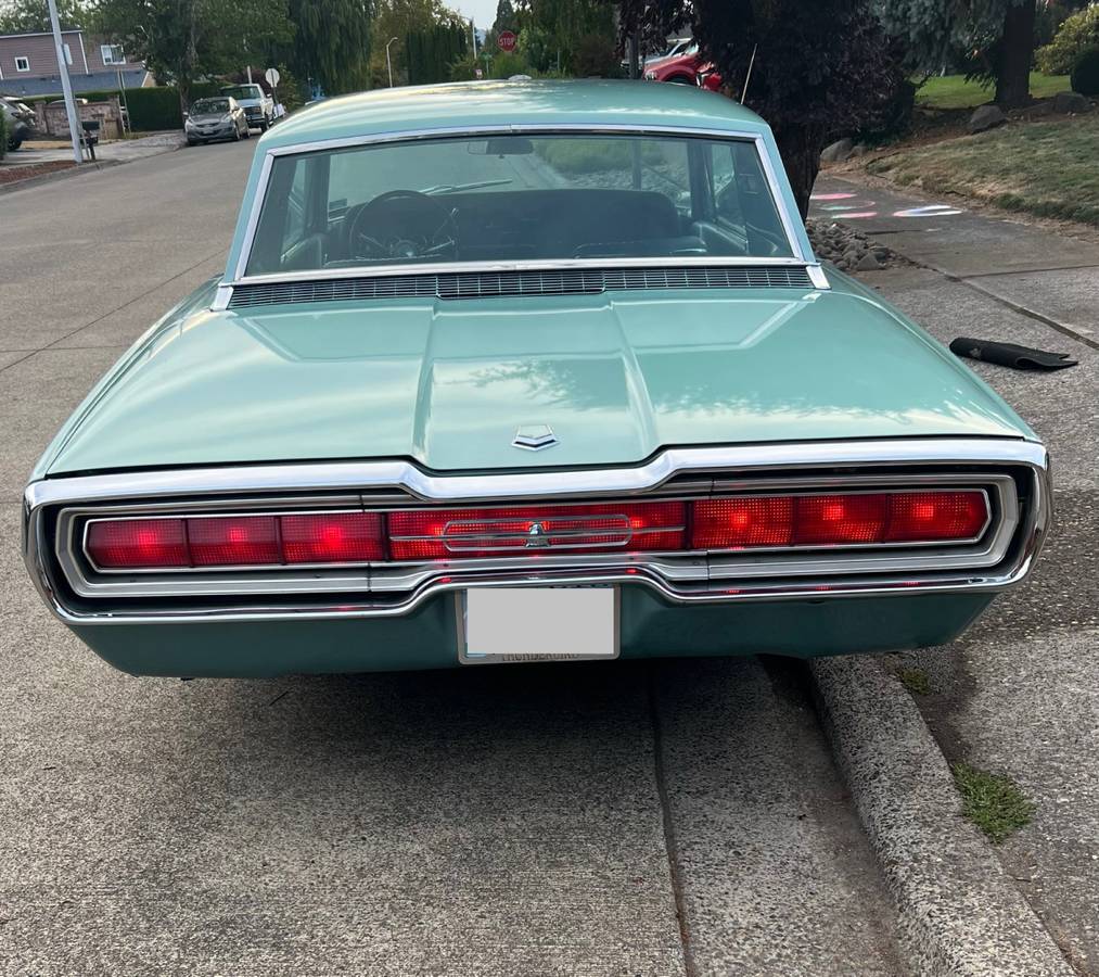 Ford-thunderbird-1966-blue-2