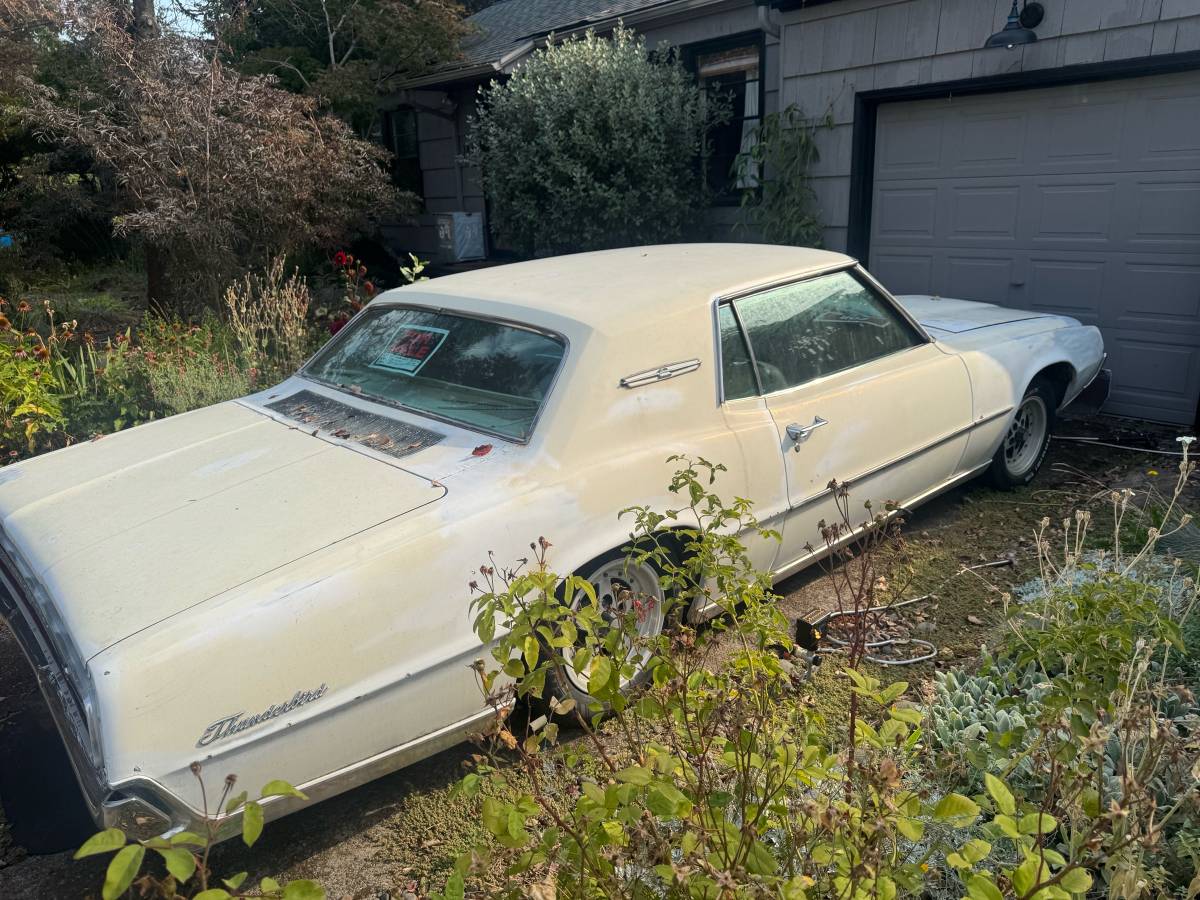 Ford-thunderbird-1967-white-1