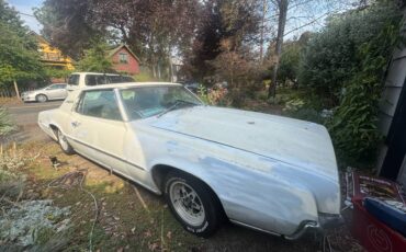 Ford-thunderbird-1967-white-3