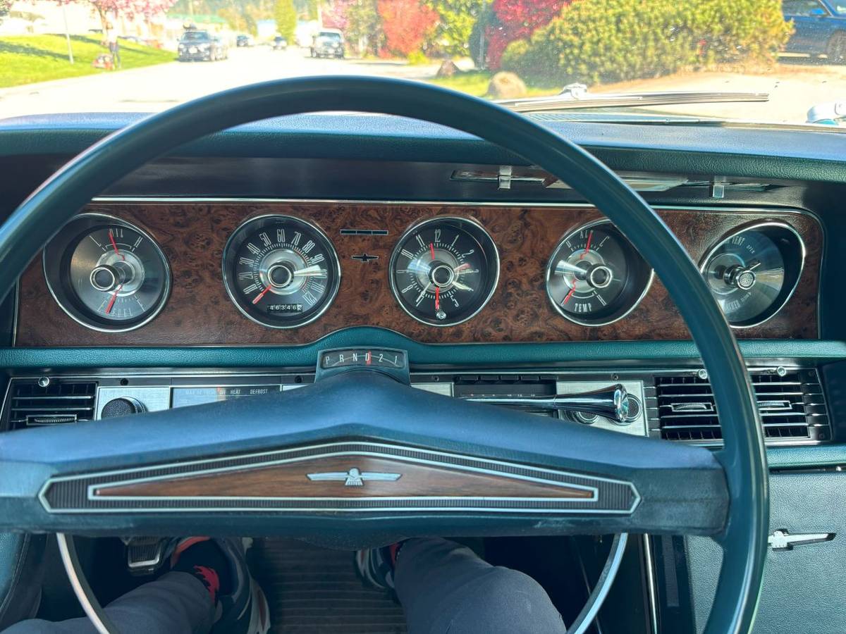 Ford-thunderbird-1968-blue-16