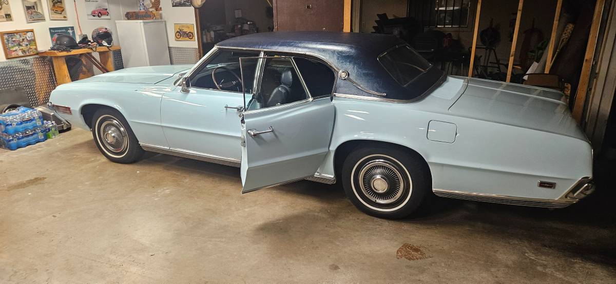Ford-thunderbird-1969-blue-18