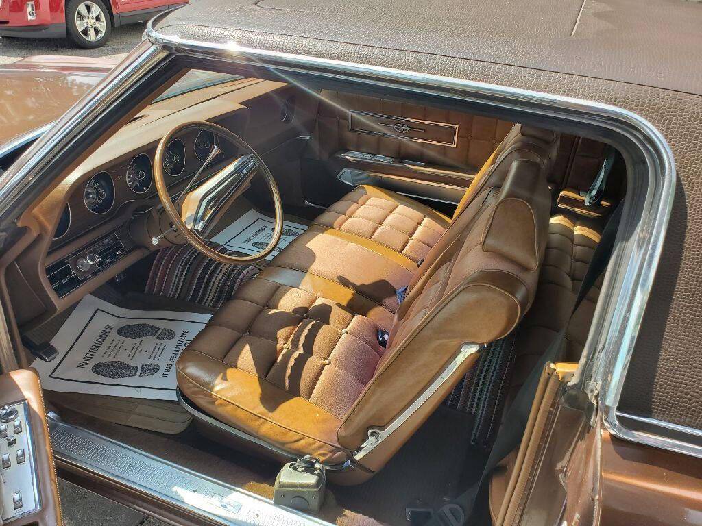 Ford-thunderbird-1971-brown-4