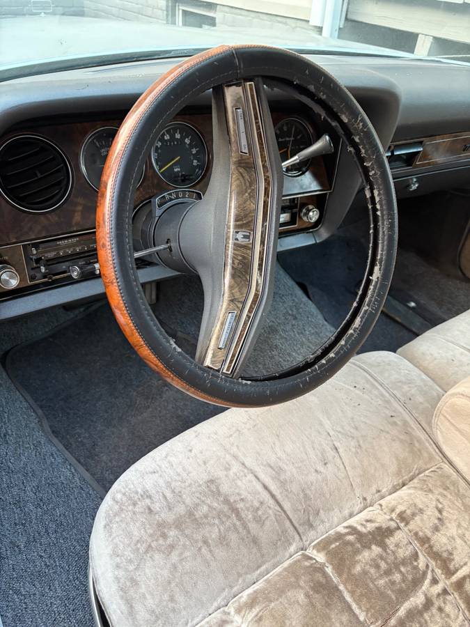 Ford-thunderbird-1977-grey-3