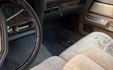 Ford-thunderbird-1977-grey-32