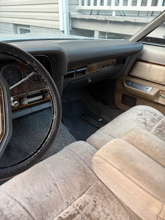 Ford-thunderbird-1977-grey-5
