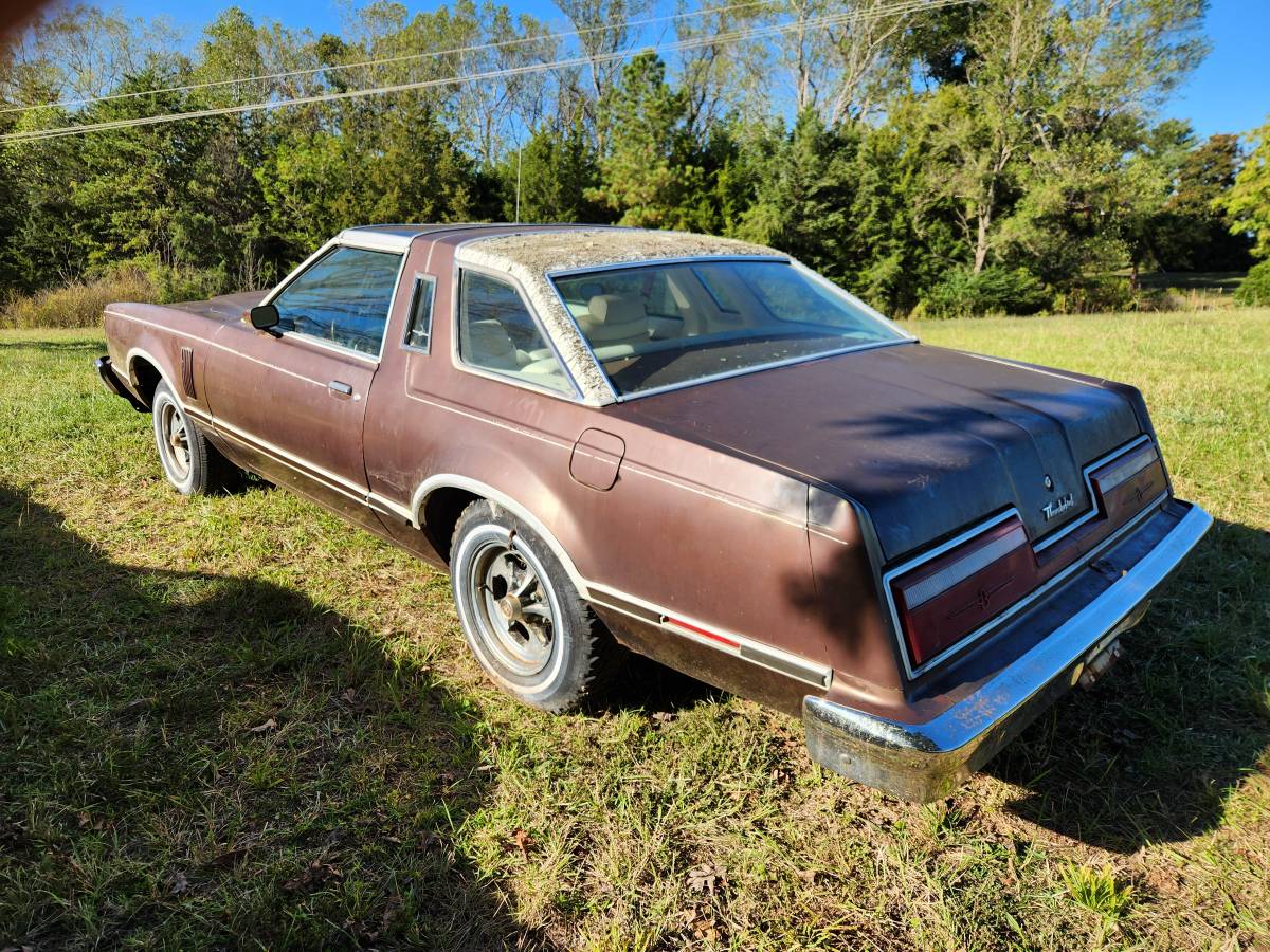 Ford-thunderbird-1978