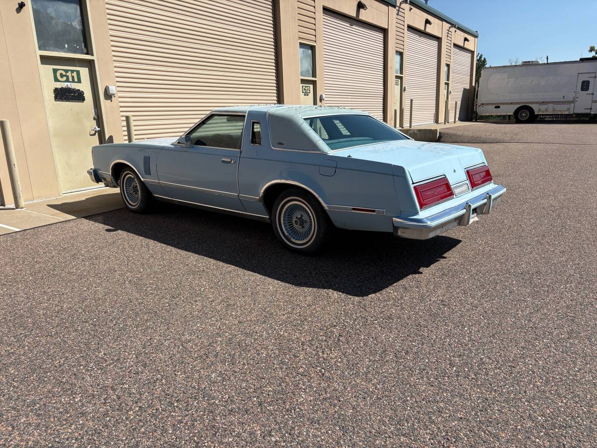 Ford-thunderbird-1979-blue-1
