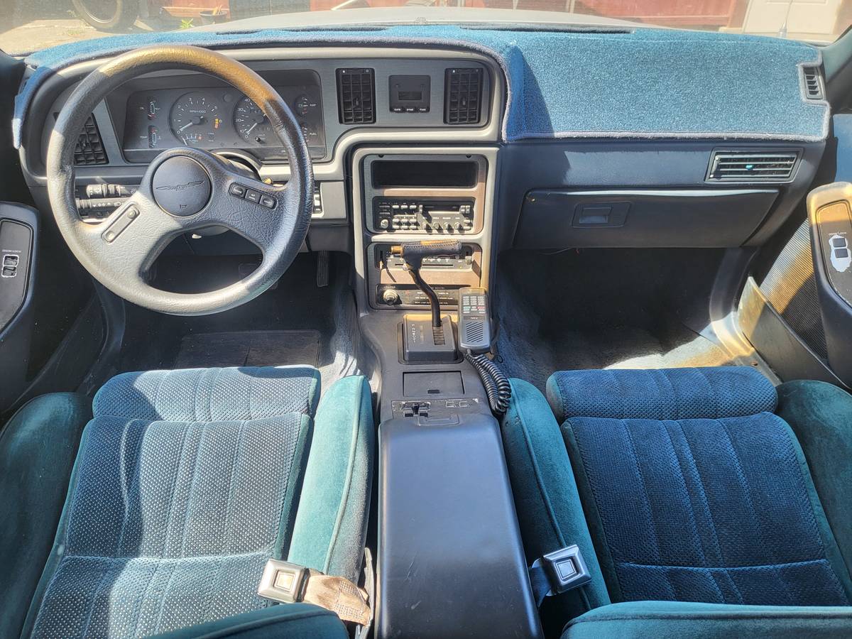 Ford-thunderbird-1987-blue-10
