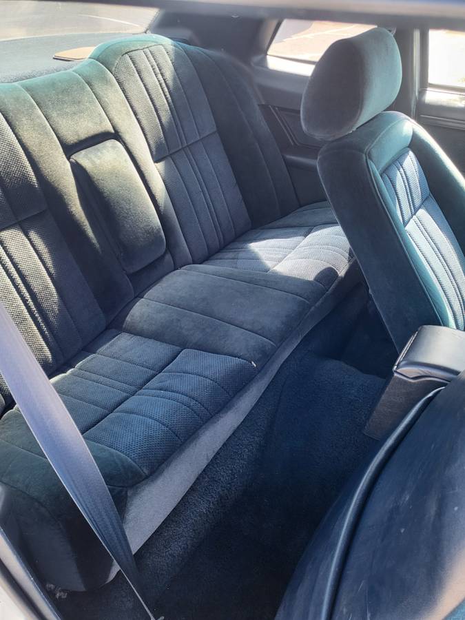 Ford-thunderbird-1987-blue-12