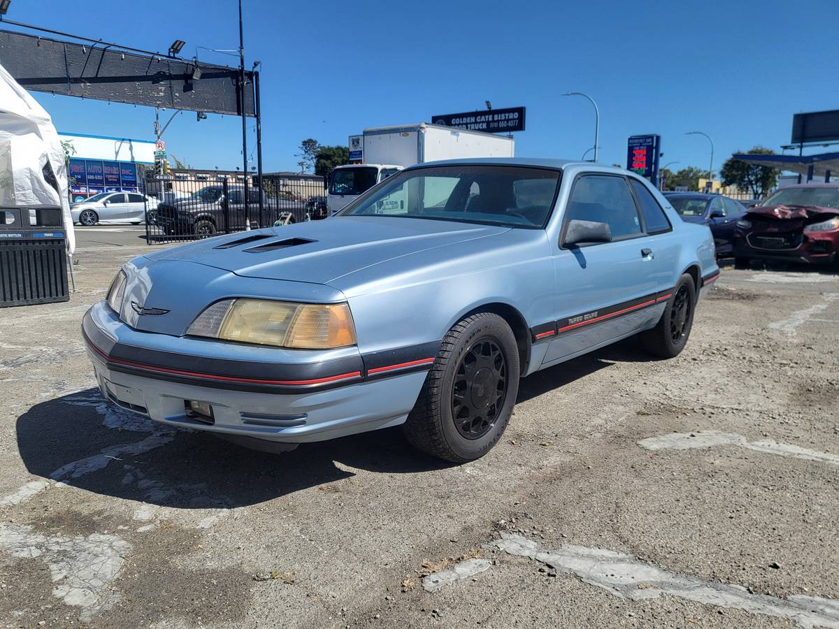 Ford-thunderbird-1987-blue-3