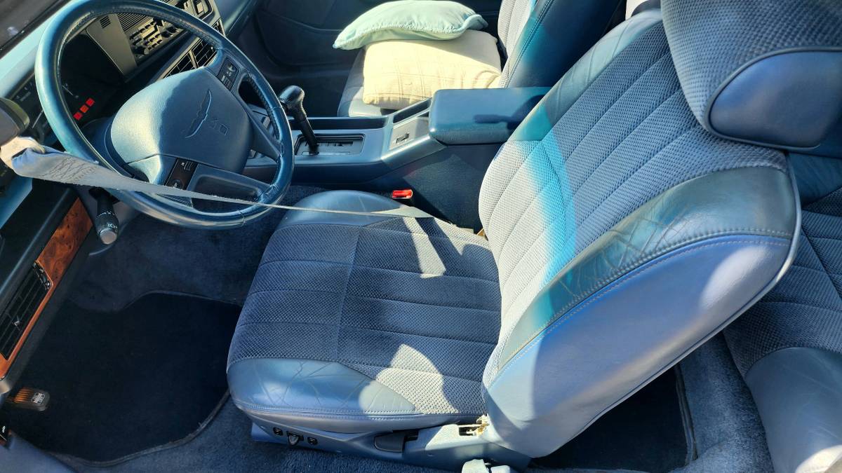 Ford-thunderbird-1993-blue-18