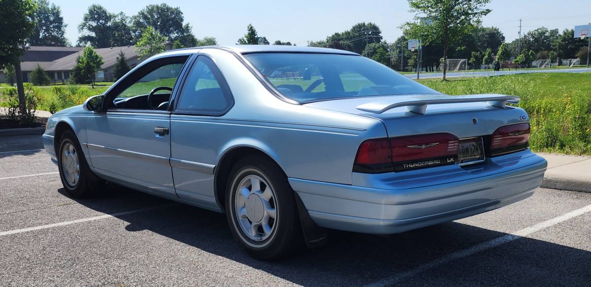 Ford-thunderbird-1993-blue-5
