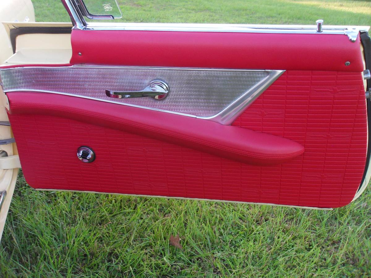 Ford-thunderbird-convertible-1957-17