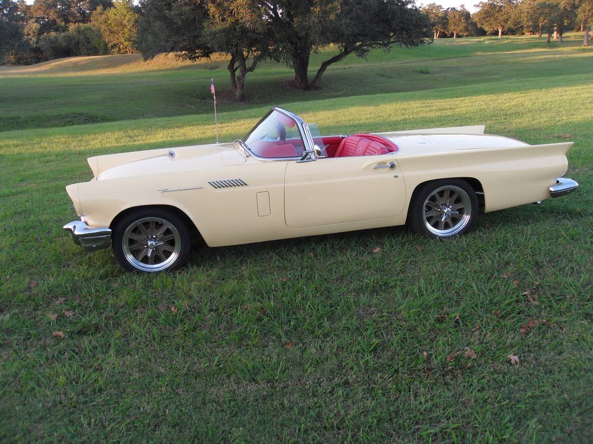 Ford-thunderbird-convertible-1957