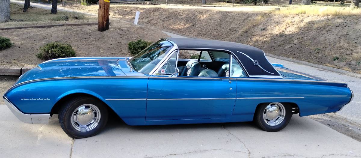 Ford-thunderbird-coupe-1962-custom-10