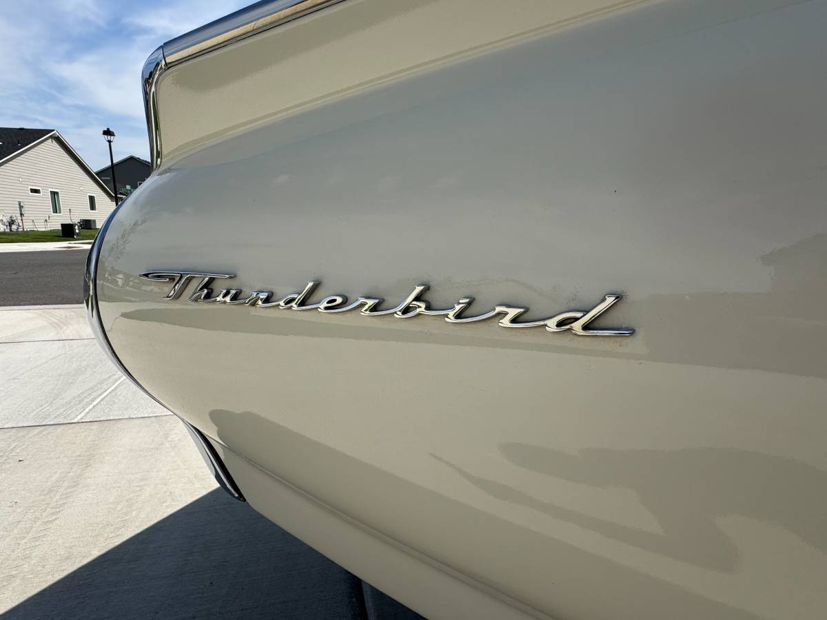 Ford-thunderbird-coupe-1963-5