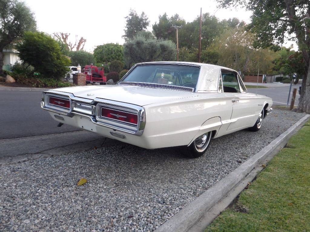 Ford-thunderbird-coupe-1964-9